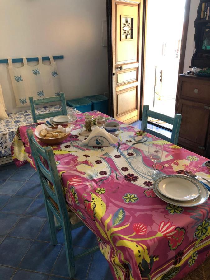 Bed and Breakfast Tiffany Палау Екстер'єр фото